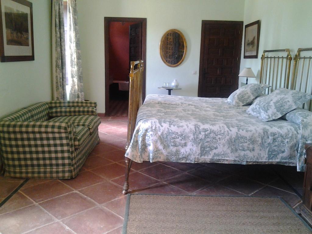 Hacienda La Indiana Otel Los Palacios Y Villafranca Oda fotoğraf