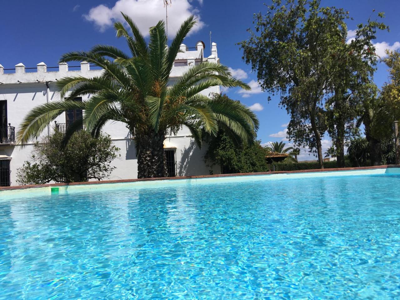 Hacienda La Indiana Otel Los Palacios Y Villafranca Dış mekan fotoğraf